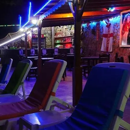 Atlantik Apart מלון